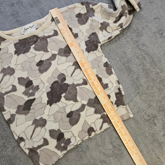 Jaymee Papell Neiman Marcus Vintage Lambswool Angora Floral Sweater Cream M - Picture 14 of 14